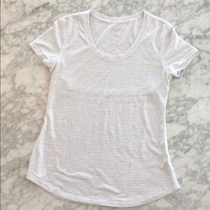Old Navy Workout Scoop Neck Tee